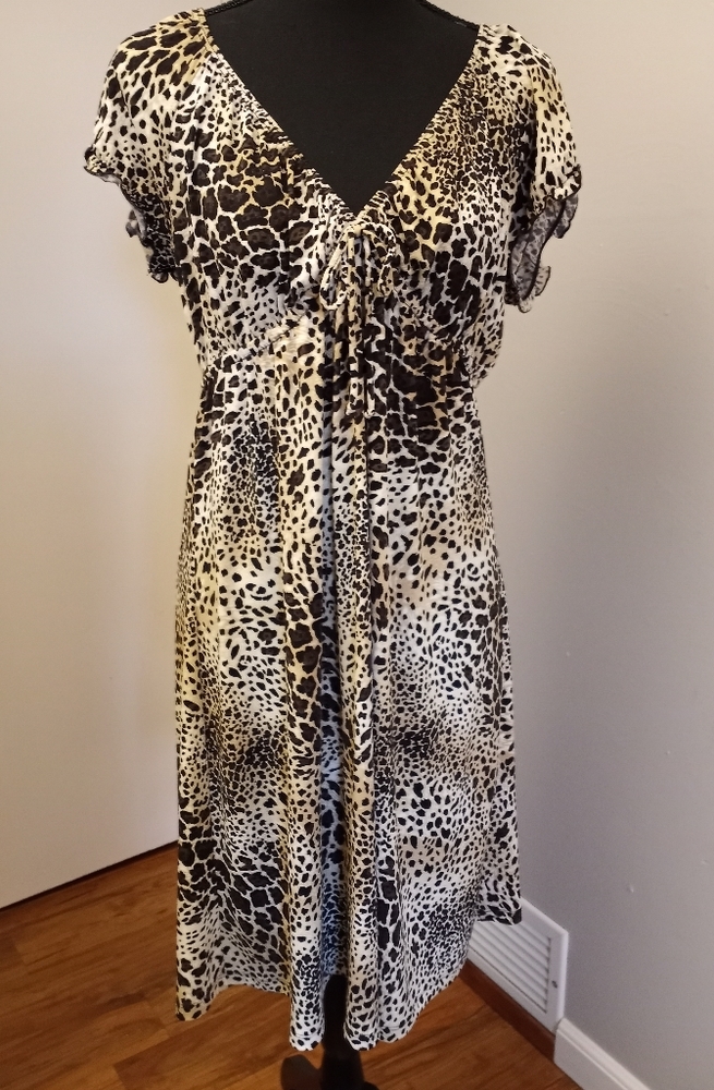 AGB,LG, CHEETAH PRINT SHORT SLEEVE DRESS.